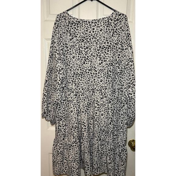 Women’s plus size leopard print dress. Size 3XL - Picture 3 of 4